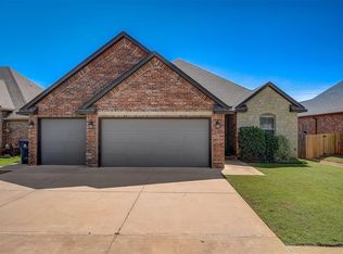 1900 Wheatfield Ave, Yukon, OK 73099