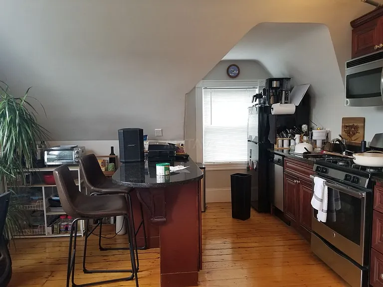 33 Billingham St #3 — Photo 1