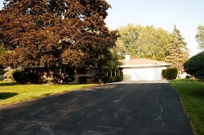 1st image of 414 Susan Ln