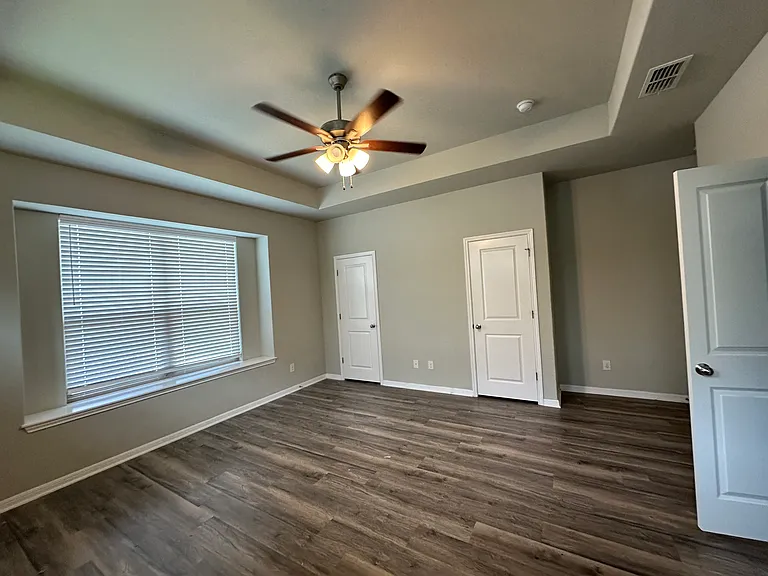 702 Arboredge Dr — Photo 6