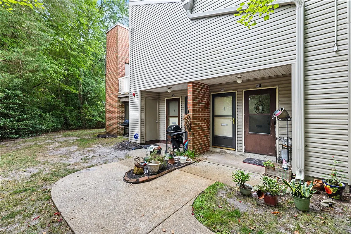 703 Camelback Court (Eht) (Pm/Cm) - 703camelback — Photo 1