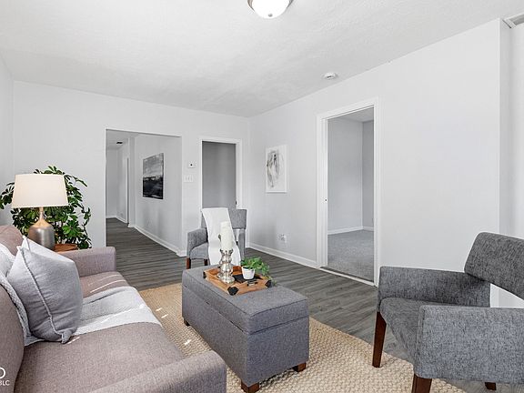 5th image of 4004 E Michigan St