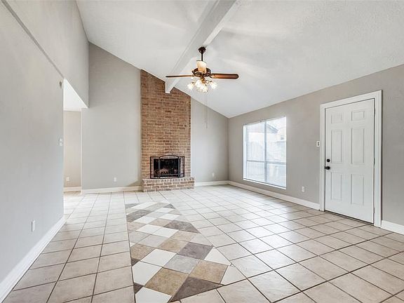 4th image of 16030 Bear Hill Dr