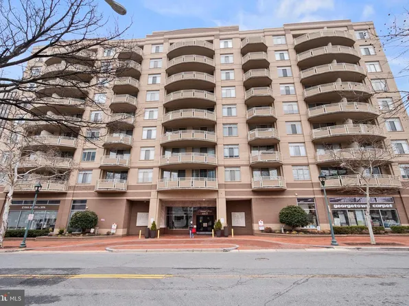 4801 Fairmont Ave APT 412, Bethesda, MD 20814