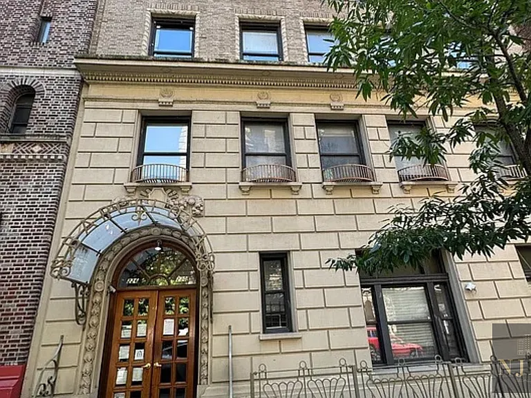 226 W 97th St #2C — Photo 7