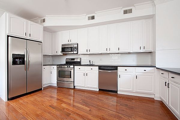 1st image of 3 Prince St