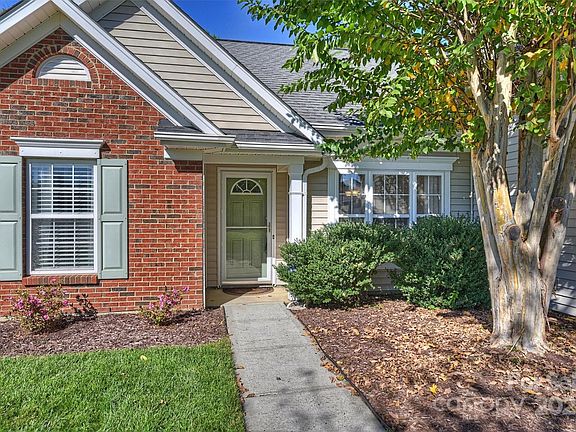 3rd image of 14446 Arlandes Dr