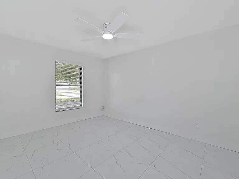 17337 Phlox Dr — Photo 18
