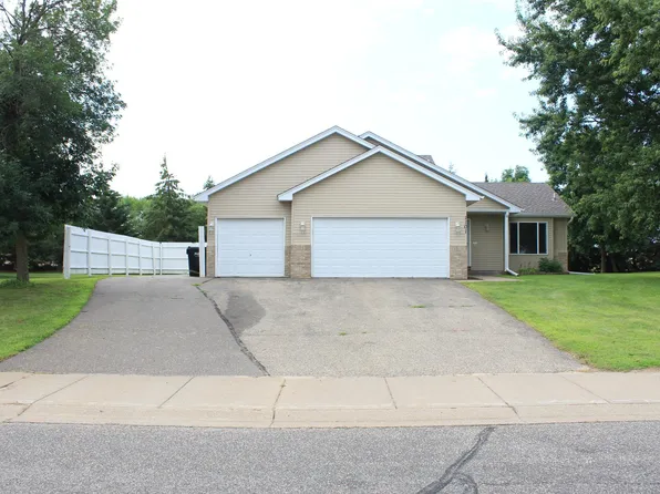 1101 Wendover St, Isanti, MN 55040