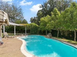 6728 Victoria Ave, North Richland Hills, TX 76180