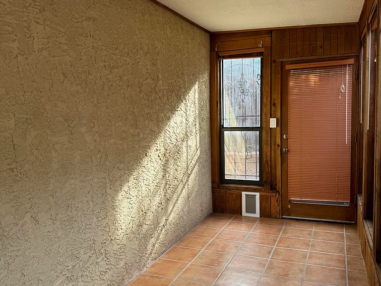 5516 Delhi St NE — Photo 17