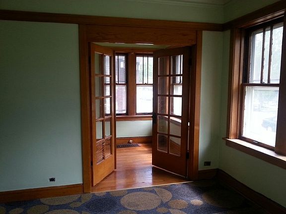 4th image of 5740 S Homan Ave