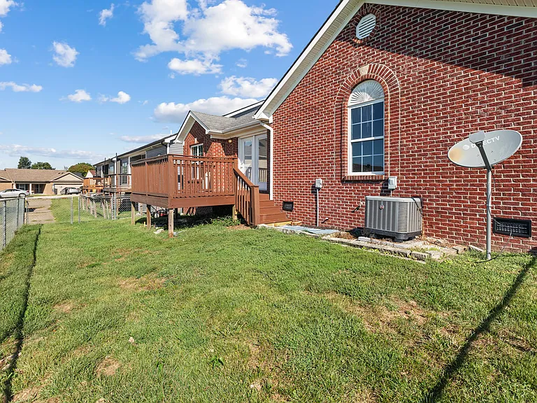 261 Palmer Dr — Photo 21