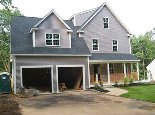 1 Oakhurst Rd, Hopkinton, MA 01748