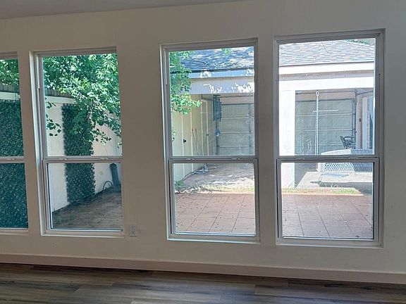 4th image of 10631 Autumn Meadow Ln