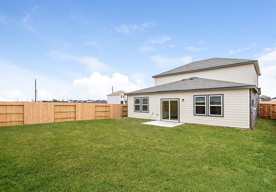1st image of 27218 Clear Breeze Dr