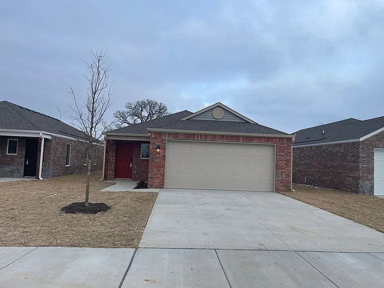 3070 Vail Ave — Photo 3