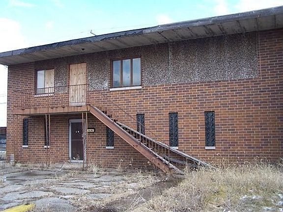 4th image of 4733 Kennedy Ave