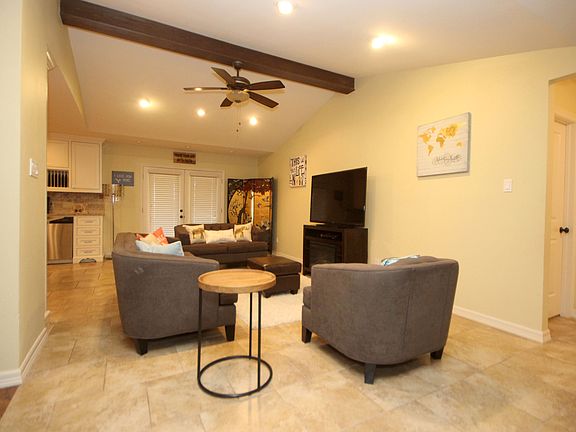 5th image of 2208 Highland Ave