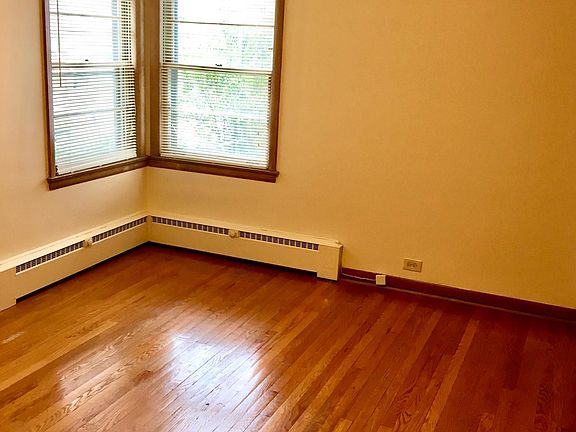 3rd image of 7328 W Devon Ave #1