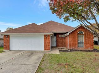 108 Troxell Blvd, Rhome, TX 76078