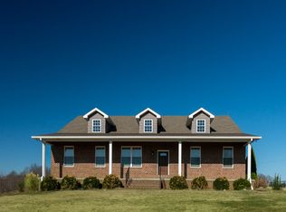 35 Taylor Ln, Lafayette, TN 37083