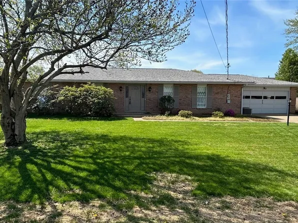 213 Alden Ave, Marietta, OH 45750