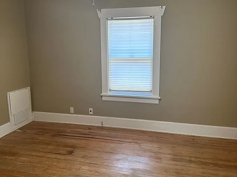 1048 S Jefferson Ave — Photo 3