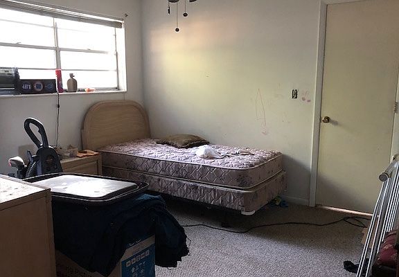 2nd image of 230 SE Brown St