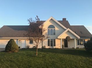 1131 E East St, Iron Mountain, MI 49801