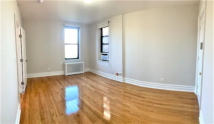 Rented by SCY Realty | media 10