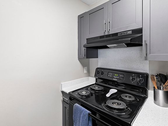 5th image of 1829 E Marion St APT 206