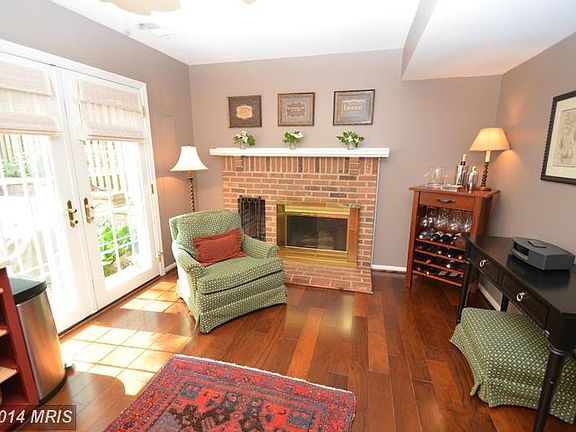 3rd image of 2560-C S Arlington Mill Dr #3