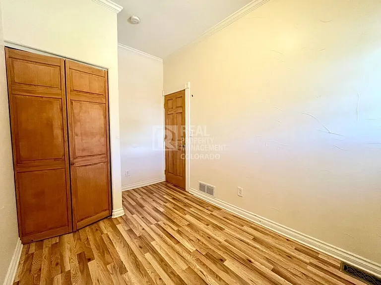 3127 N Downing St — Photo 11