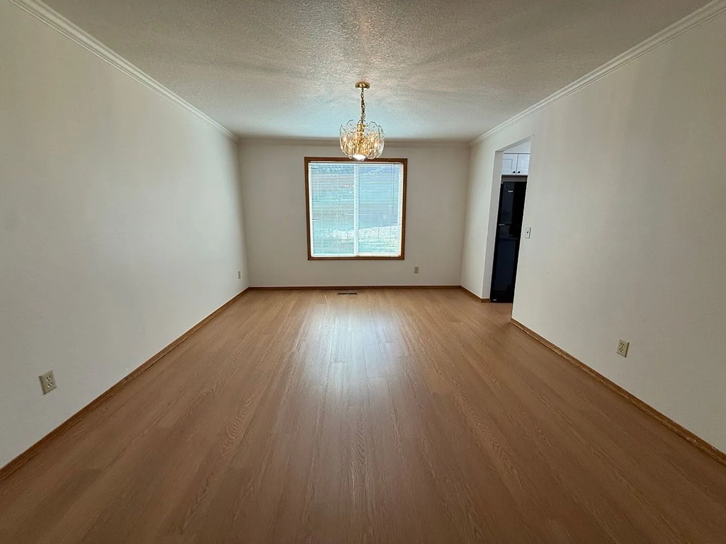 17040 SW Cambridge Drive ~ Newly Refreshed Home — Photo 3