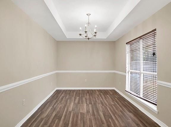 3rd image of 5181 Southern Oaks Trl