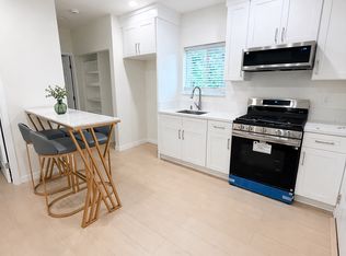 13794 Marchant Ave, Sylmar, CA 91342