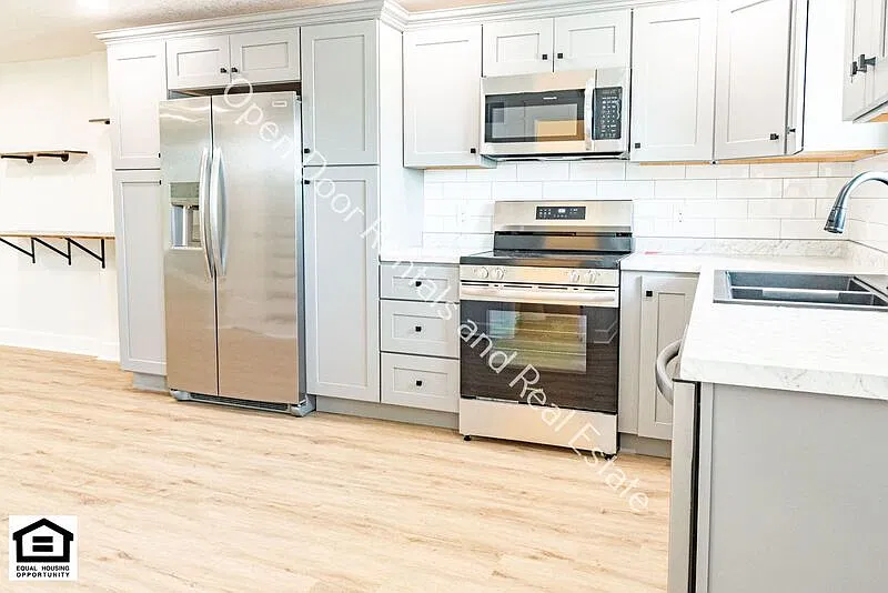 2 bed, 2.5 bath, 1500 sqft, $1,495 — Photo 3