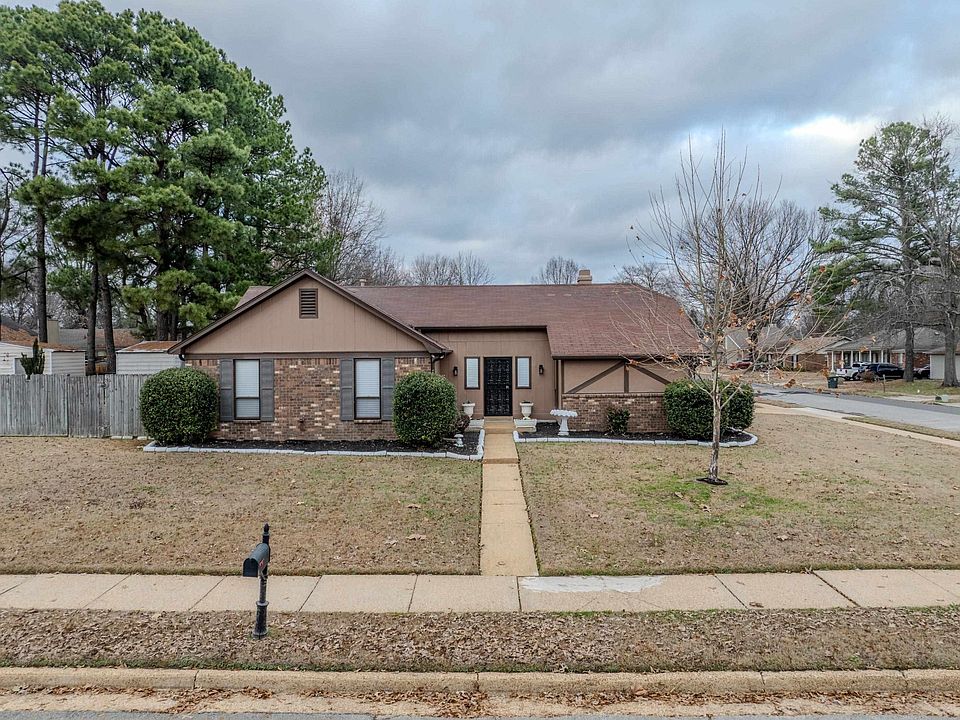 1st image of 6256 Holly Park Dr