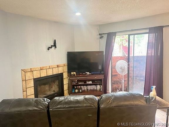 2nd image of 6737 S Peoria Ave APT C114