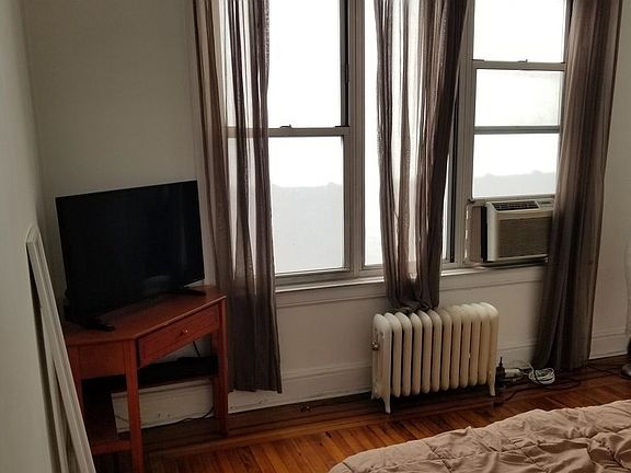 5th image of 32-18 46th St #2