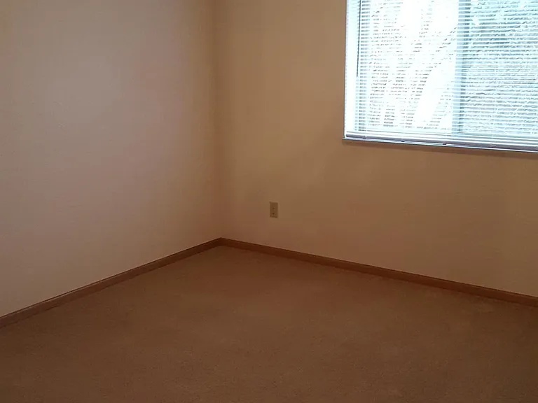 1526 Kehl Ct — Photo 8