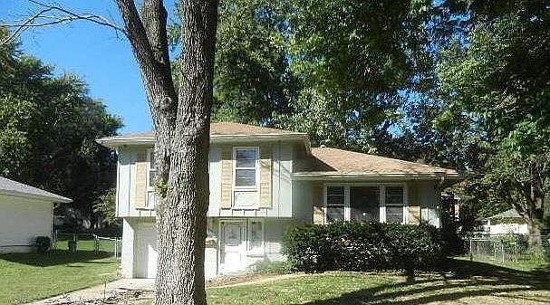 1st image of 9400 Oakland Ave