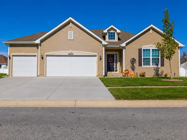 6614 Thoreau Dr, Portage, IN 46368