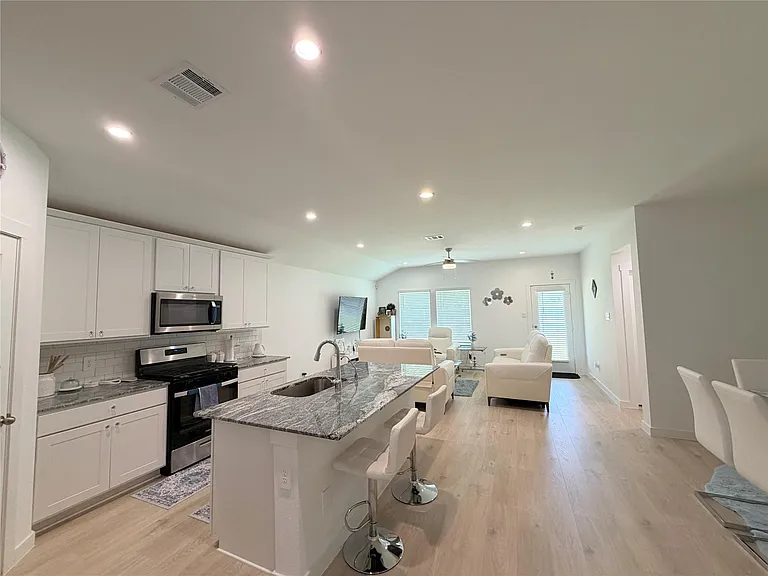 4986 Edgewood Dr — Photo 5
