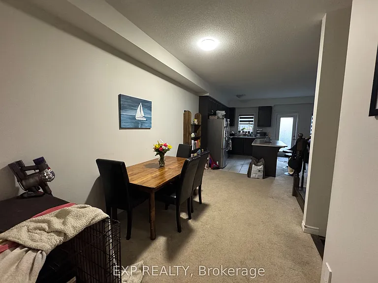 173 Flagg Ave — Photo 3