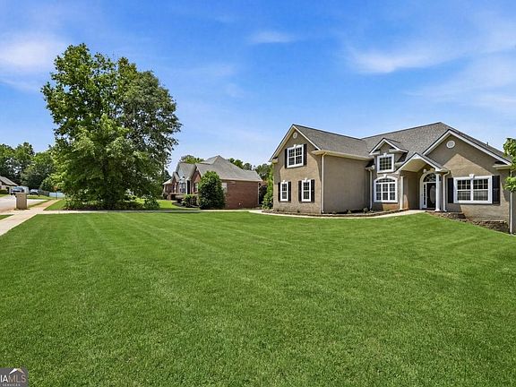4th image of 705 Gatwick Ct
