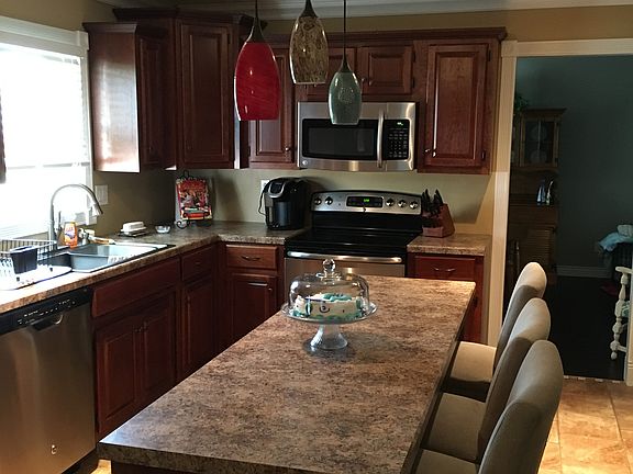2nd image of 202 Adairland Ct
