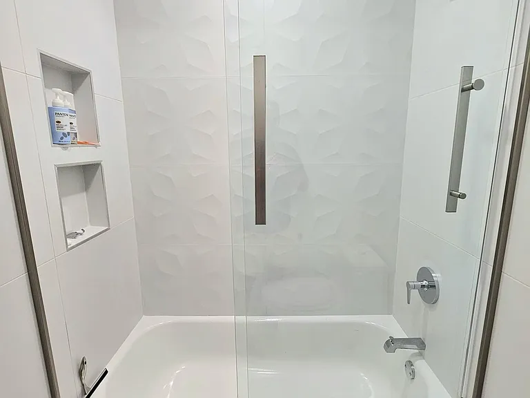 1631 NW 18th Ave #201 — Photo 27