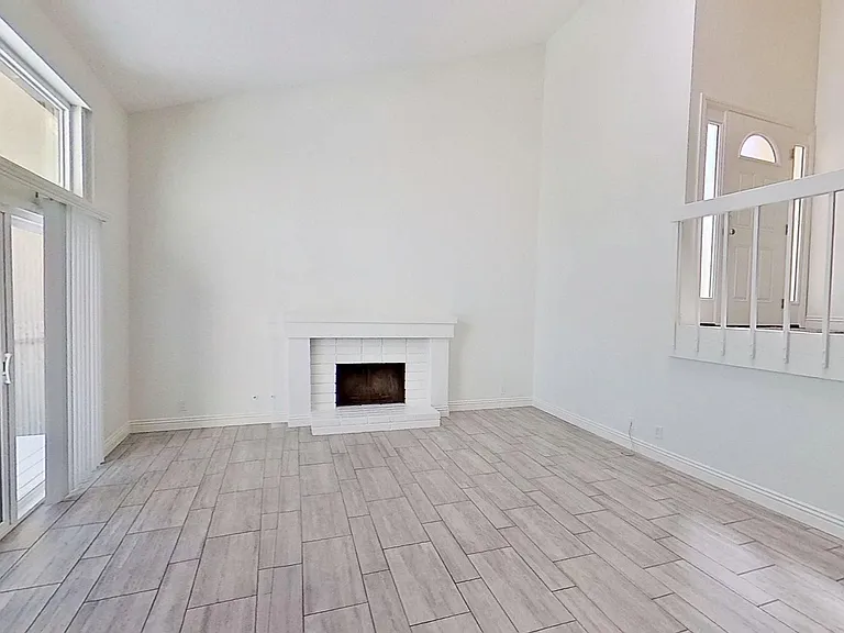 23946 Copenhagen St — Photo 4